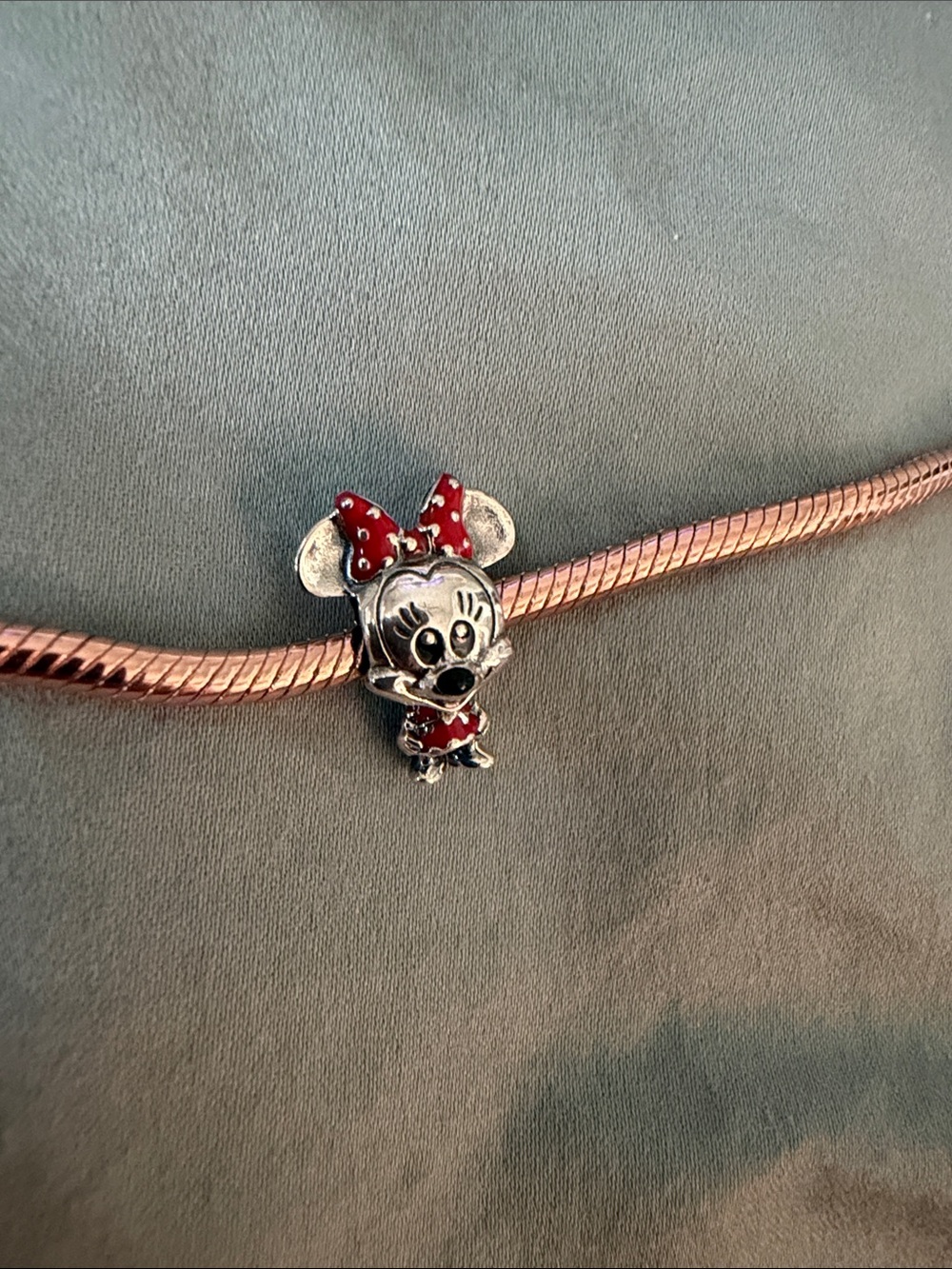 Pandora Silver & Red Minnie Mouse Disney Charm - Picture 3 of 5